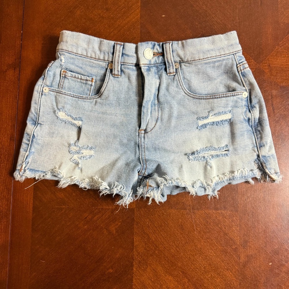 Blank‎ NYC Women's Distressed Denim Shorts Size 24 Frayed Hem Light Wash